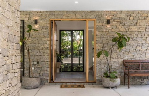 Cabarita - 4 Bedroom Home - Across From The Beach - Accommodation Fremantle 1