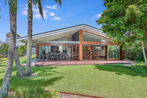 Cabarita Beach Oasis - 3BR Beach House By UHoliday - Accommodation Fremantle 0