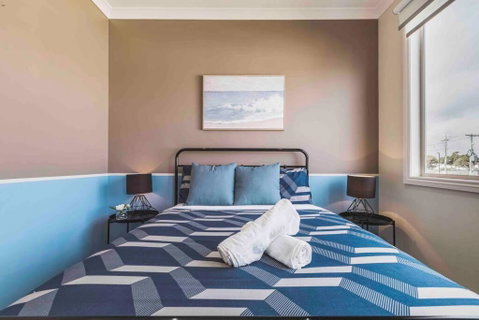 Coastal Escape, Townhouse Steps From The Sea - Accommodation Fremantle 3