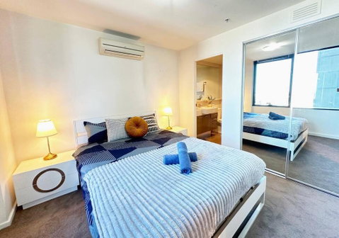 CR1606-2 BATH 2 BR Stylish Apt Close To Crown With Parking - Accommodation Fremantle 1