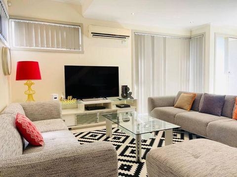 D104 Winston Fresh Fantastic - Accommodation Fremantle 0