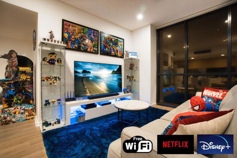 DC Vs Marvel Theme Ft Arcade Machine Pool Gym Sauna BBQ - Accommodation Fremantle 1