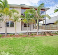 29 Cypress Avenue - Rainbow Beach Close to the beach with a pool - Accommodation Fremantle