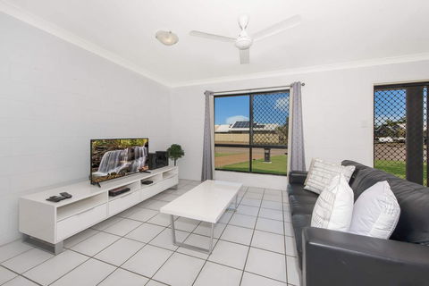 3 Bedroom Home - Accommodation Fremantle 2