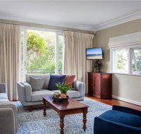 3-Bed House near Bondi Beach with Balcony Parking - Accommodation Fremantle