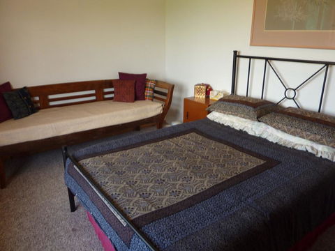 31 Elizabeth Crescent - Accommodation Fremantle 1