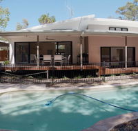 33 Esprit Drive - Rainbow Shores Style Comfort and Relaxation Pets Welcome Pool - Accommodation Fremantle