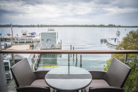5 Knots Metung - Accommodation Fremantle 3