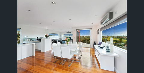 5 Star Gowanbrae Views - Accommodation Fremantle 3