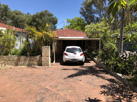 5A Glenelg Street - Accommodation Fremantle 0