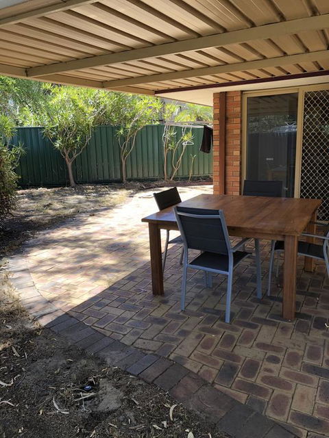 5A Glenelg Street - Accommodation Fremantle 2