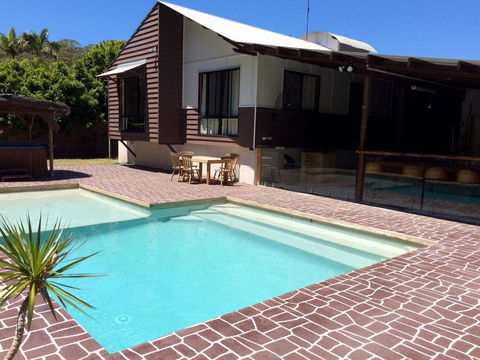 6 Bomburra Court - Rainbow Beach, Pet Friendly In Great Bush And Beach Location - Accommodation Fremantle 0