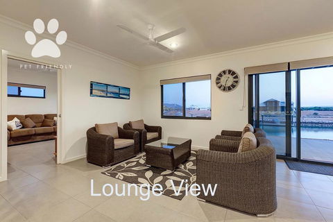 6 Corella Court - PRIVATE JETTY & POOL - Accommodation Fremantle 3