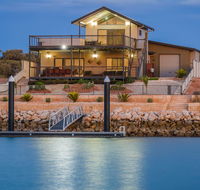 64 Madaffari Drive - PRIVATE JETTY - Accommodation Fremantle