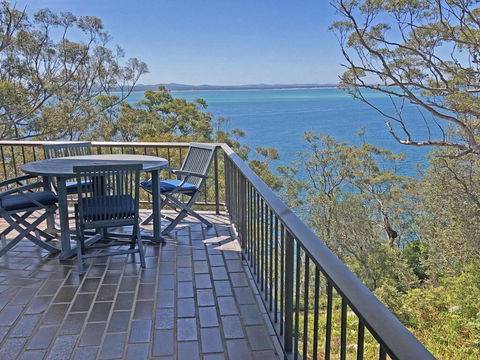 7 'Skyline' 12 Thurlow Avenue - Unit With A WOW Factor - Accommodation Fremantle 0