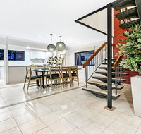 7 Bedroom Gold Coast Luxury Waterfront Home with Pool sleeps 20 - Accommodation Fremantle