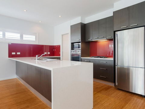 7 Judith Street - Stunning Duplex With Ducted Air - Accommodation Fremantle 2