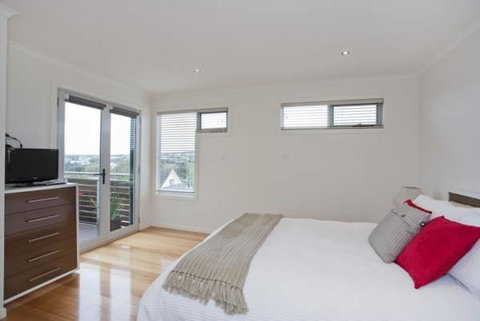 A Beautiful Beach House Torquay - Accommodation Fremantle 2