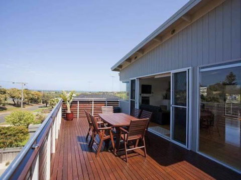 A Beautiful Beach House Torquay - Accommodation Fremantle 0