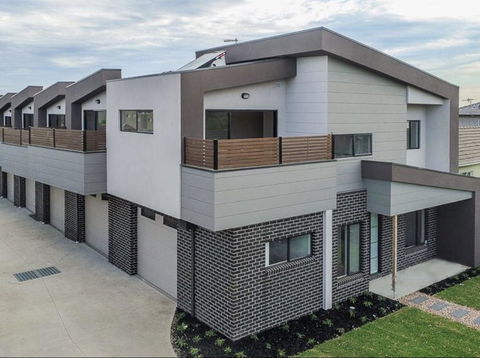 A Brand New Private Townhouse - Accommodation Fremantle 0