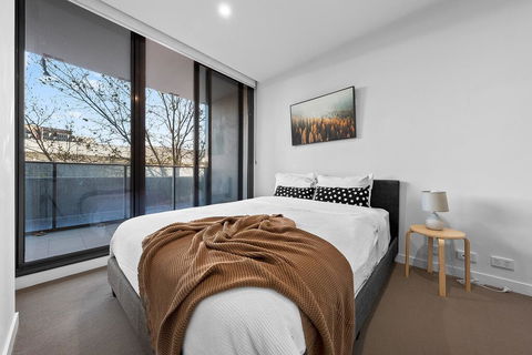 A Bright & Airy CBD Apt Next To Southern Cross - Accommodation Fremantle 1