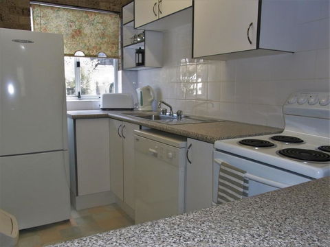 A Furnished Townhouse In Goulburn - Accommodation Fremantle 1