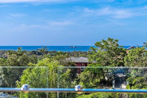 A PERFECT STAY - The Lookout - Accommodation Fremantle 0