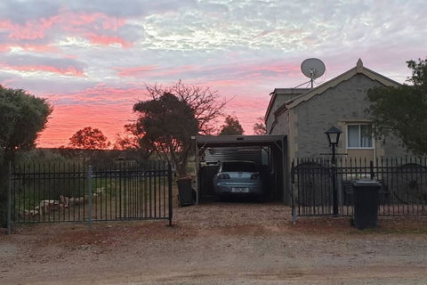 A Real Bush Retreat. Kangas, Emus & Starry Skies. - Accommodation Fremantle 1