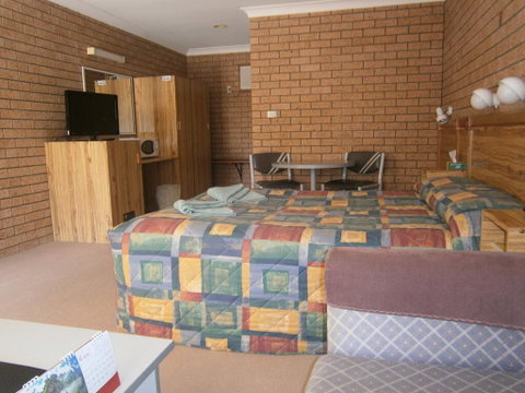 Aaron Inn Motel - Accommodation Fremantle 2