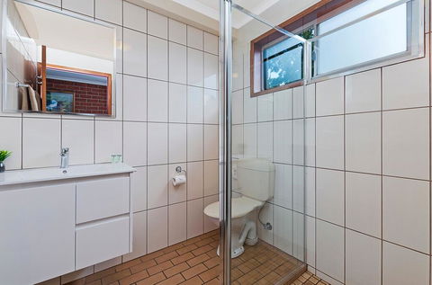 AAt 28 Goldsmith Motel - Accommodation Fremantle 3
