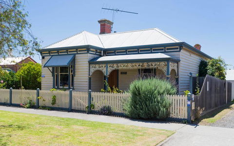 Abaleen House - Accommodation Fremantle 0