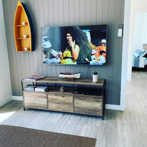 Abode Callala Beach Jervis Bay - 100m To Beach! - Accommodation Fremantle 3