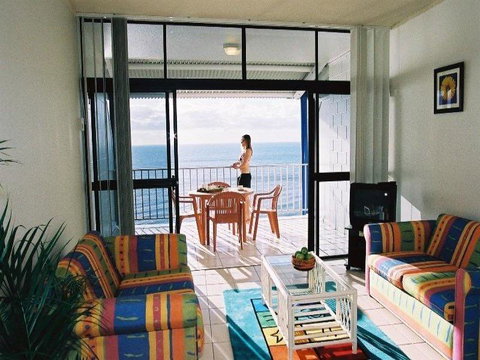 Absolute Beachfront With Million Dollar Views - Accommodation Fremantle 3