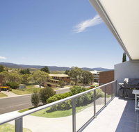 Acacia 2 - Luxurious Holiday Townhouse - Accommodation Fremantle