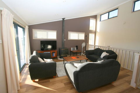 Acacia 5/2 Kirwan Close - Accommodation Fremantle 0