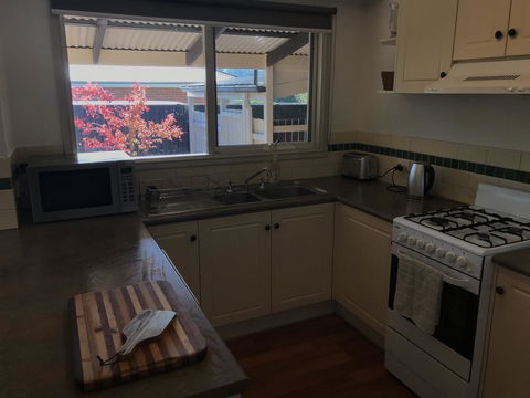 Acacia House - Central Healesville - Yarra Valley - Accommodation Fremantle 1