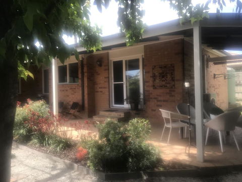 Acacia House - Central Healesville - Yarra Valley - Accommodation Fremantle 3