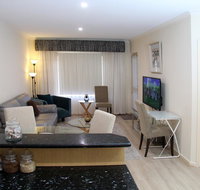 ADELAIDE CBD APARTMENT - 3BR 2BATH  CARPARK - Accommodation Fremantle