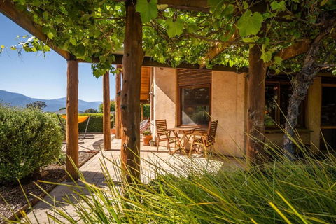 Earthen Home - Accommodation Fremantle 4