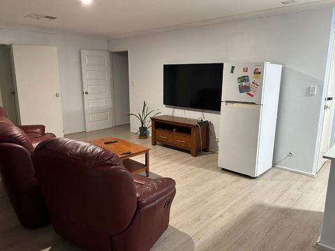 Double Room Share Bathroom And Kitchen - Accommodation Fremantle 4