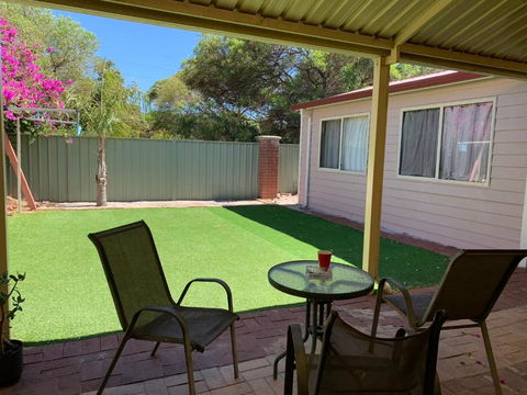 Double Room Share Bathroom And Kitchen - Accommodation Fremantle 2