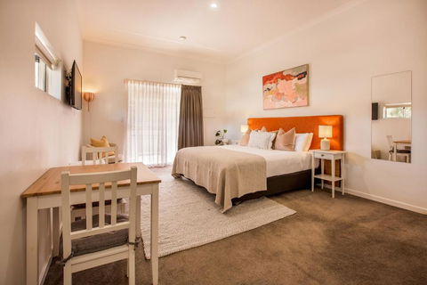 EM Apartments - Accommodation Fremantle 3