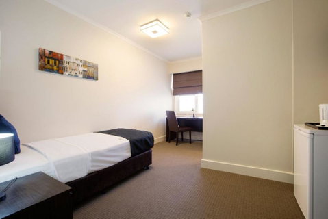 Enfield Hotel - Accommodation Fremantle 2
