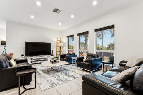 Enfield Executive - Accommodation Fremantle 2