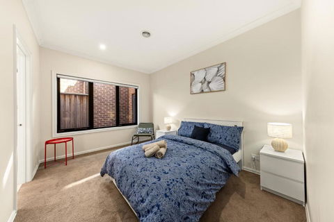 Entire Great Place Keysborough - Accommodation Fremantle 3