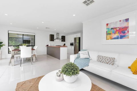 Entire Home In Mount Barker - Accommodation Fremantle 0