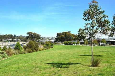 Entire Home In Mount Barker - Accommodation Fremantle 2
