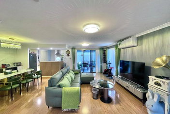 Equitice Spring Moonlight Villa with Accommodation Fremantle