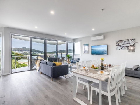 Fingal Bay View Unit 1 16 Tuna Crescent - Accommodation Fremantle 4