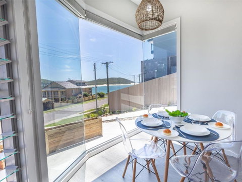 Fingal Bay View Unit 1 16 Tuna Crescent - Accommodation Fremantle 3